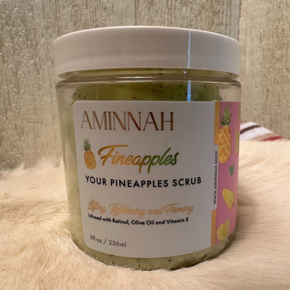 Aminnah Other - Aminnah Fineapples Scrub - Green